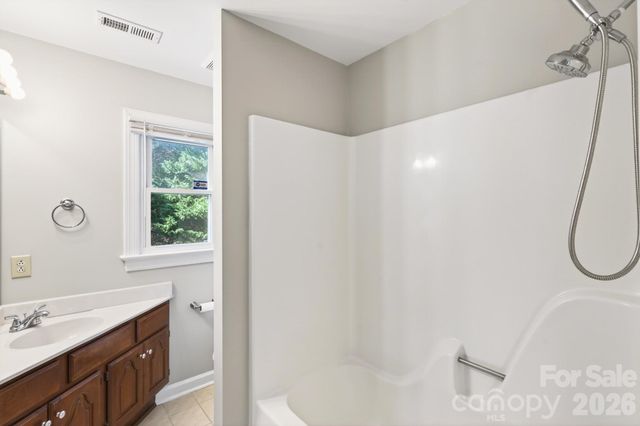 4711 Mountain Point Lane, Charlotte, NC 28216