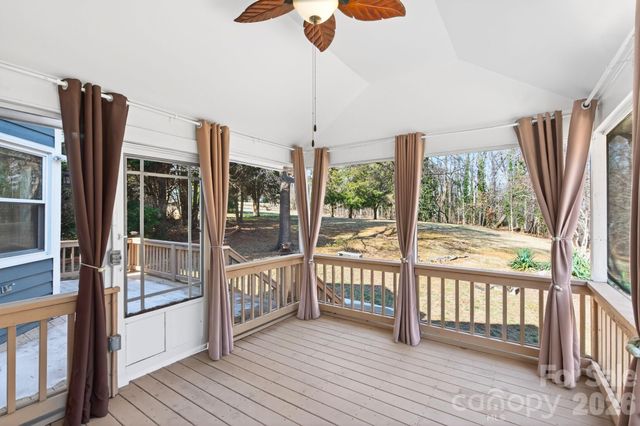 4711 Mountain Point Lane, Charlotte, NC 28216