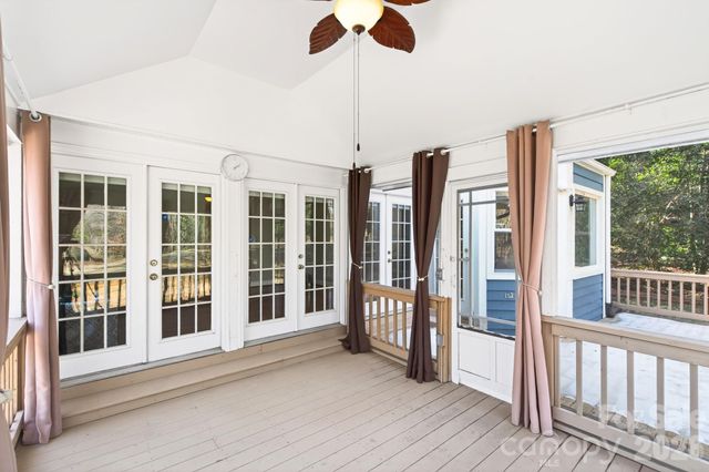 4711 Mountain Point Lane, Charlotte, NC 28216