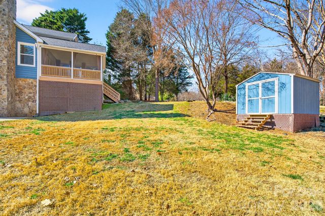 4711 Mountain Point Lane, Charlotte, NC 28216