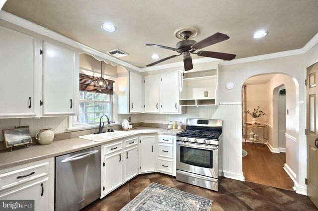 111 N KEESEY ST, York, PA 17402