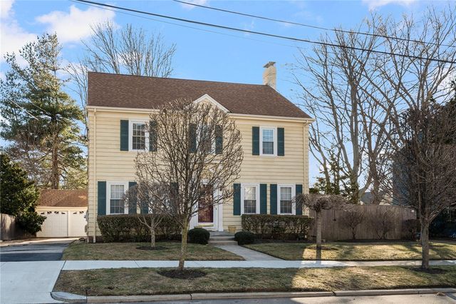 41 Stadium Road, Providence, RI 02906