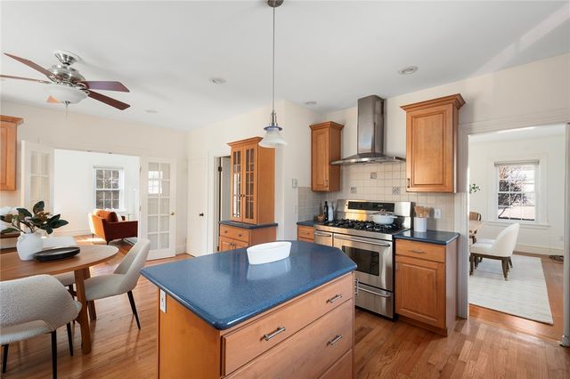 41 Stadium Road, Providence, RI 02906