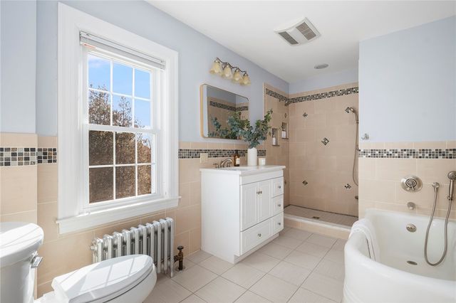 41 Stadium Road, Providence, RI 02906