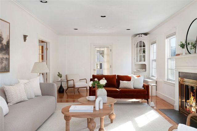 41 Stadium Road, Providence, RI 02906