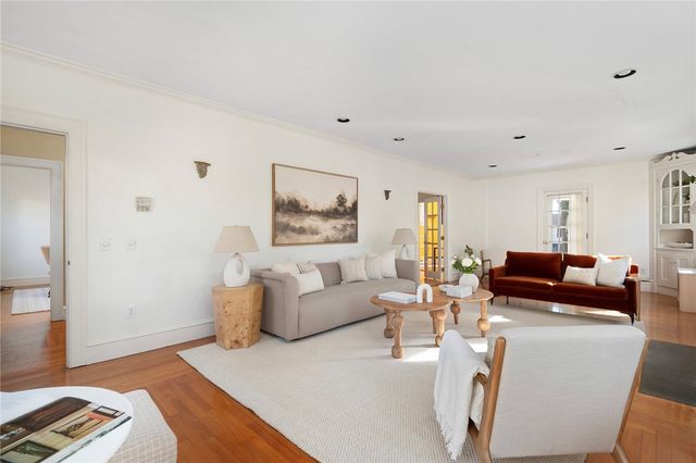 41 Stadium Road, Providence, RI 02906