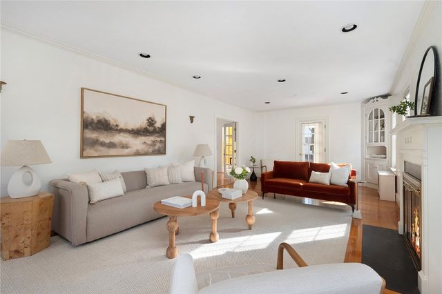 41 Stadium Road, Providence, RI 02906