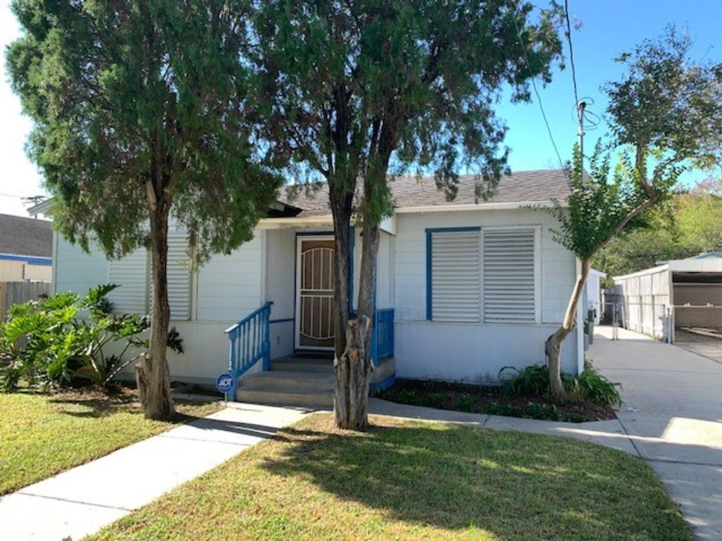 1457 14th St, Corpus Christi, TX 78404 — exterior
