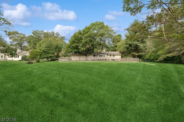 102 Jamestown Rd, Montgomery Twp., NJ 08502