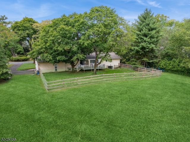 102 Jamestown Rd, Montgomery Twp., NJ 08502