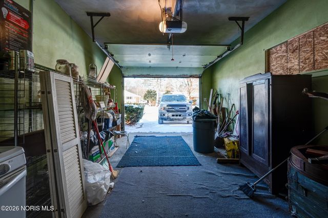 820 Mackow Drive, Toledo, OH 43607