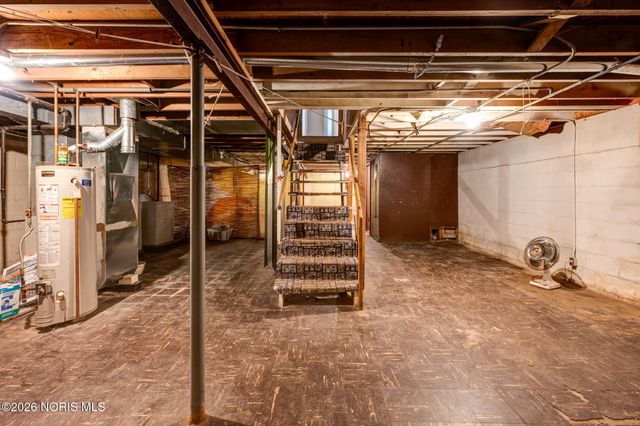 820 Mackow Drive, Toledo, OH 43607