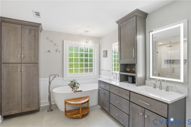 4818 Queen Carolyn Ln, Studley, VA 23116