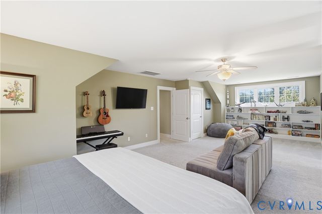 4818 Queen Carolyn Ln, Studley, VA 23116
