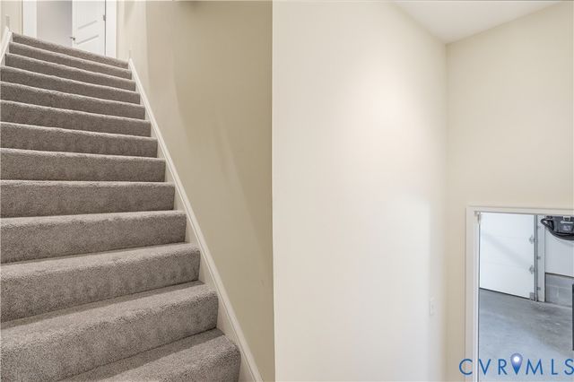 4818 Queen Carolyn Ln, Studley, VA 23116