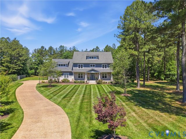 4818 Queen Carolyn Ln, Studley, VA 23116