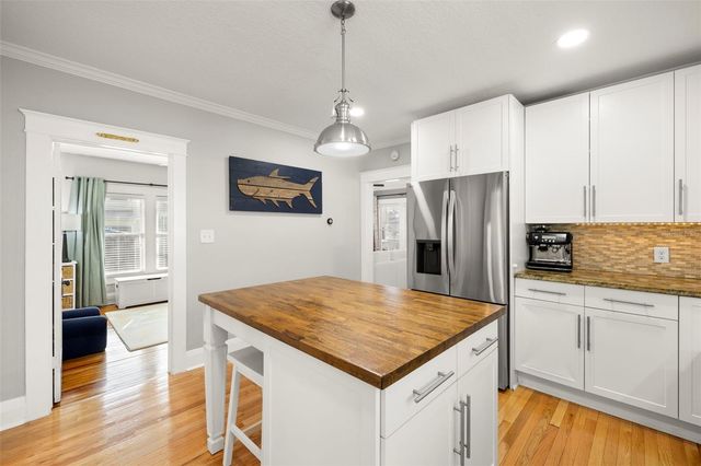 5901 N KENNETH AVENUE, Tampa, FL 33604