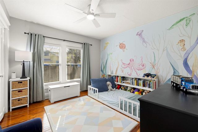 5901 N KENNETH AVENUE, Tampa, FL 33604