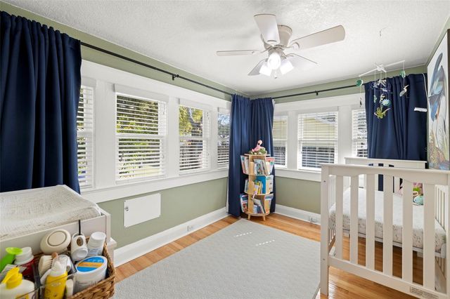 5901 N KENNETH AVENUE, Tampa, FL 33604