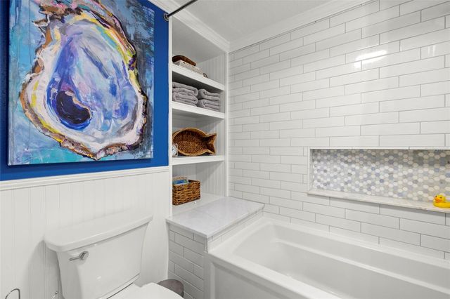 5901 N KENNETH AVENUE, Tampa, FL 33604