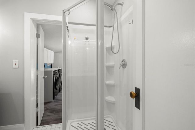 5901 N KENNETH AVENUE, Tampa, FL 33604