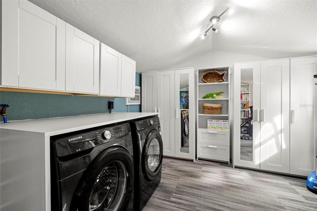 5901 N KENNETH AVENUE, Tampa, FL 33604