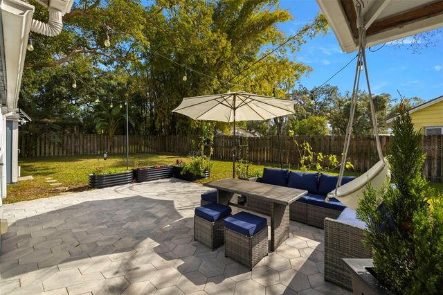 5901 N KENNETH AVENUE, Tampa, FL 33604