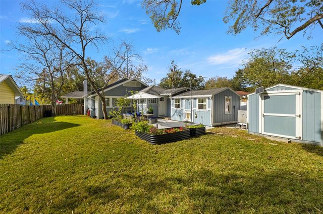 5901 N KENNETH AVENUE, Tampa, FL 33604