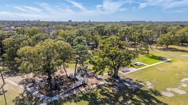 5901 N KENNETH AVENUE, Tampa, FL 33604