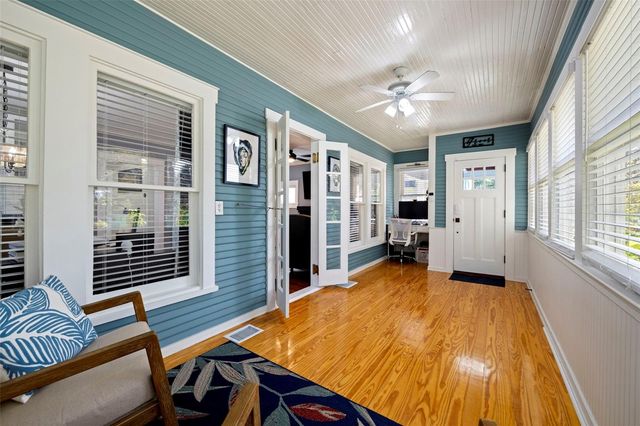 5901 N KENNETH AVENUE, Tampa, FL 33604