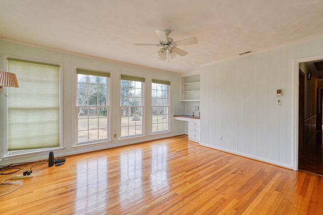 180 Herrle Road, Campobello, SC 29322