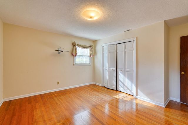 180 Herrle Road, Campobello, SC 29322