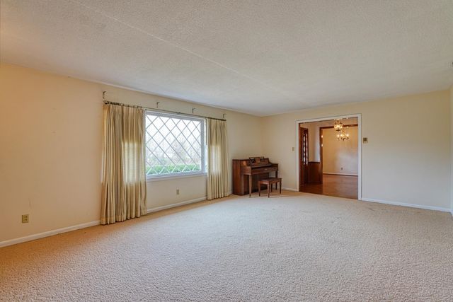 180 Herrle Road, Campobello, SC 29322