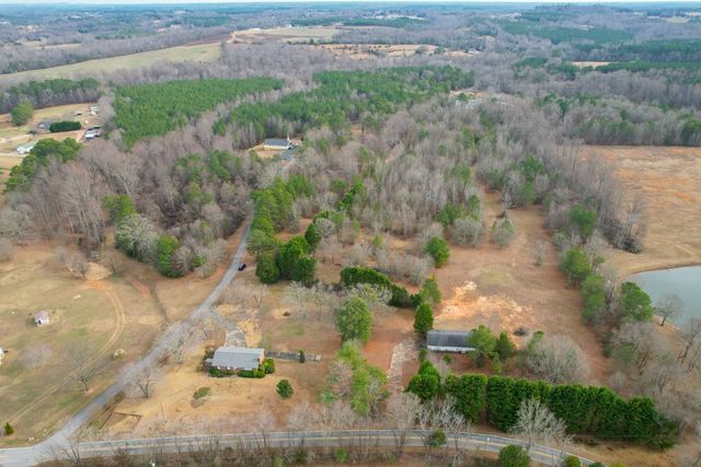 180 Herrle Road, Campobello, SC 29322