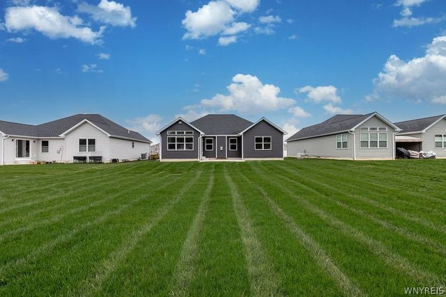 92 Country Club Court, Grand Island, NY 14072