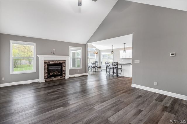 92 Country Club Court, Grand Island, NY 14072