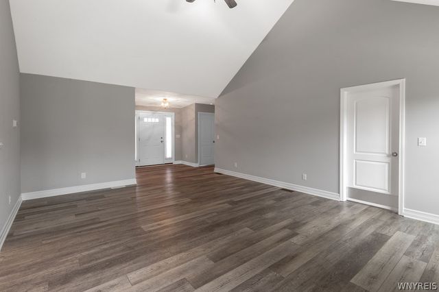 92 Country Club Court, Grand Island, NY 14072