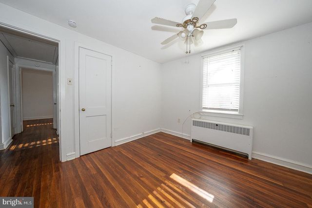 86 E 3RD AVE, Trappe, PA 19426