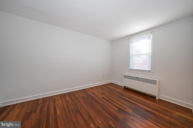 86 E 3RD AVE, Trappe, PA 19426