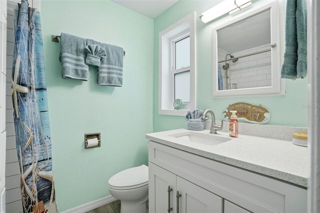 921 DEVILLE DRIVE E, Largo, FL 33771