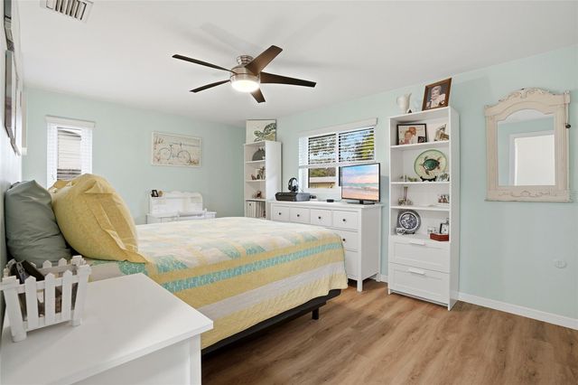 921 DEVILLE DRIVE E, Largo, FL 33771