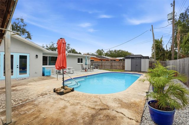 921 DEVILLE DRIVE E, Largo, FL 33771