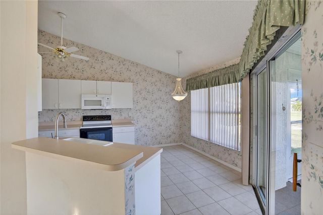 331 CALOOSA PALMS COURT, Sun City Center, FL 33573