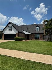 3035 Mosby Drive, Sugar Land, TX 77479