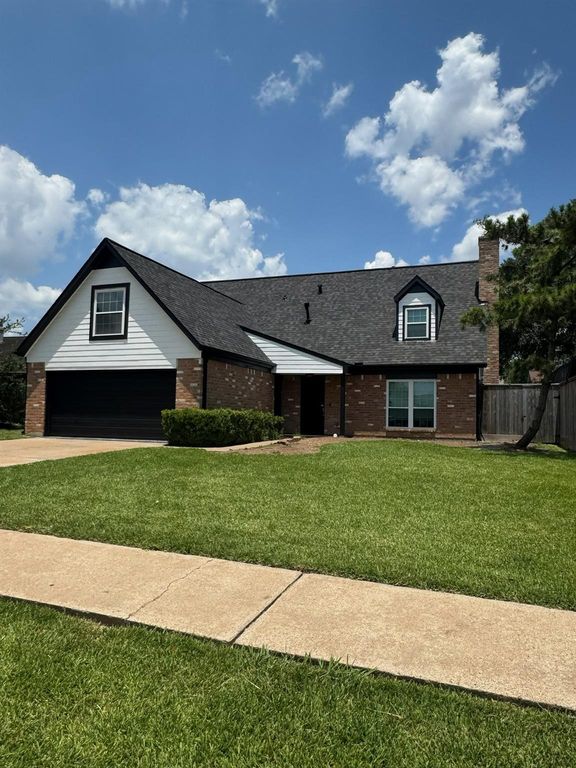 3035 Mosby Drive, Sugar Land, TX 77479
