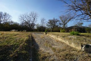 1227 Maple Street, Bonham, TX 75418