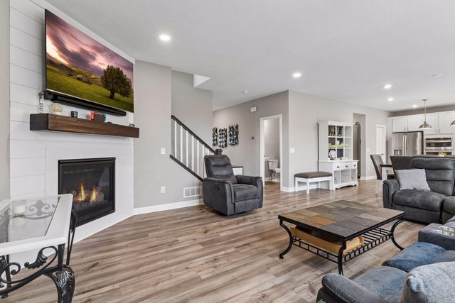 12919 Amiens Circle, Rosemount, MN 55068