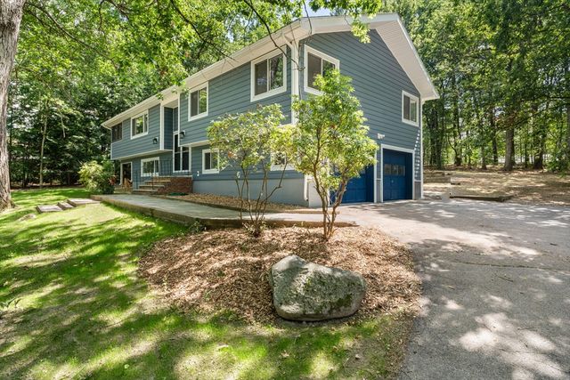 4 Castle Hill Rd, Windham, NH 03087