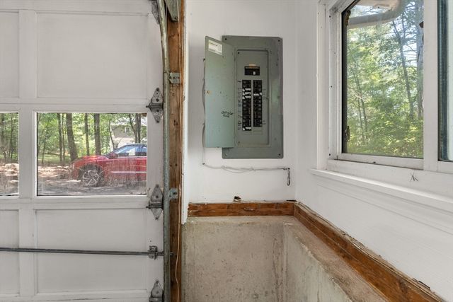 4 Castle Hill Rd, Windham, NH 03087