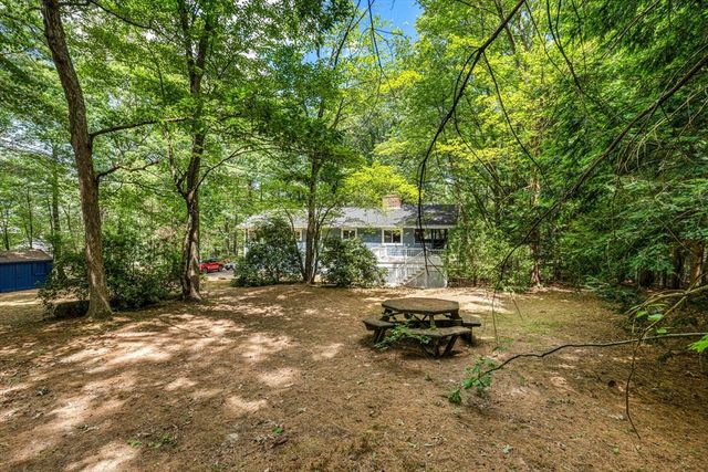 4 Castle Hill Rd, Windham, NH 03087